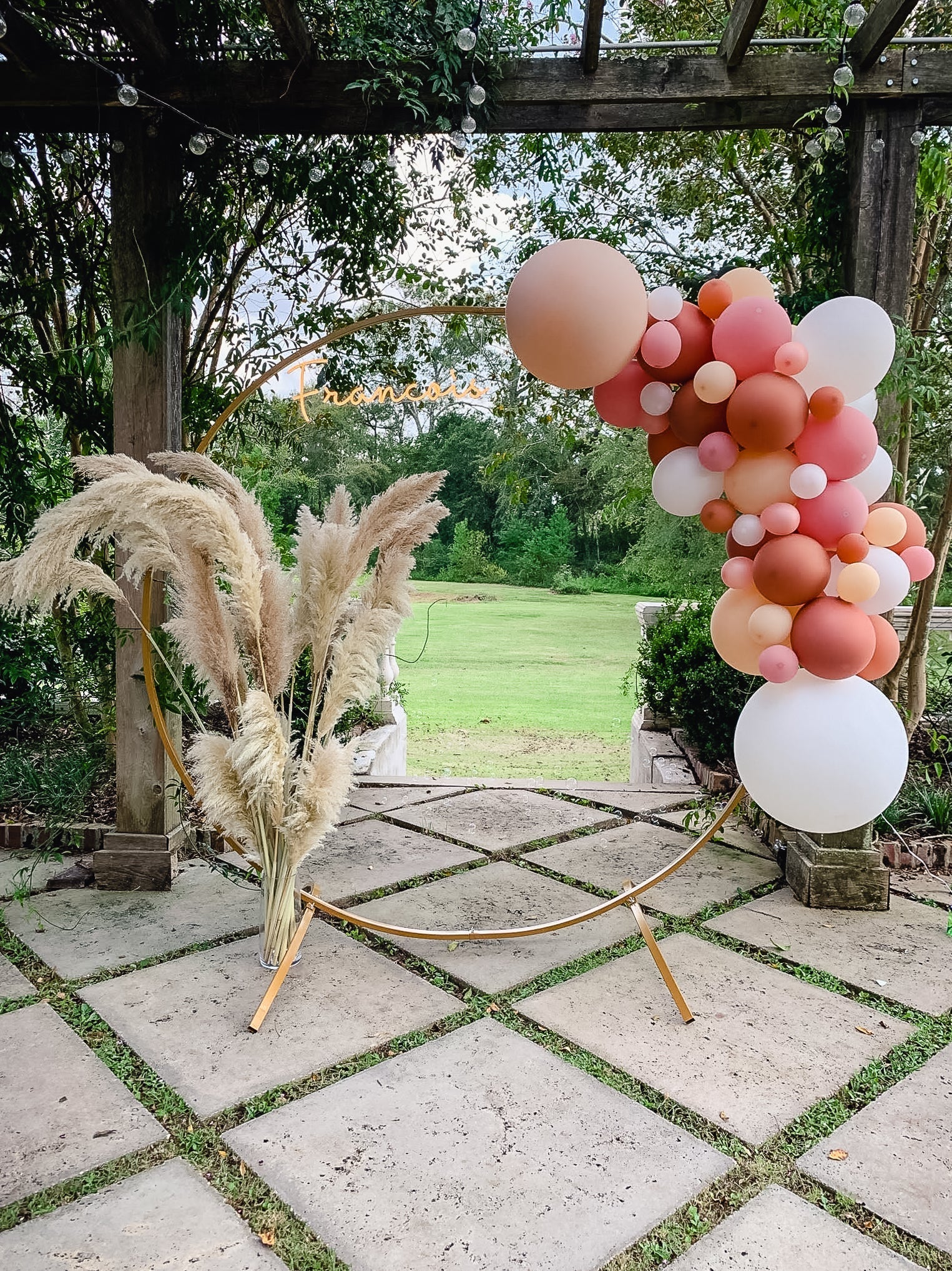 Blush Balloon Garland Kit