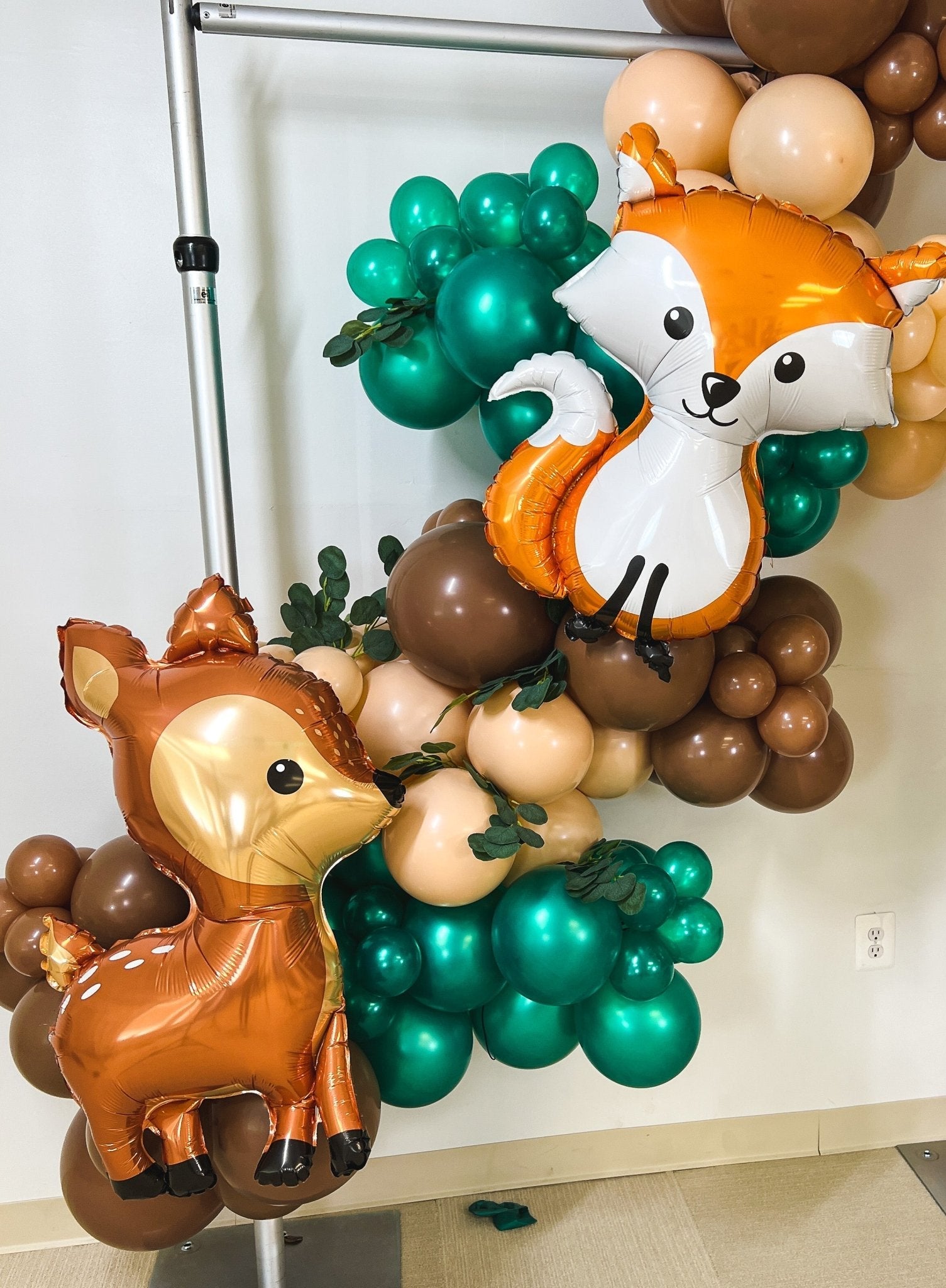 Woodland Balloon Garland Kit – Mocha, Green & Blush Secondary image